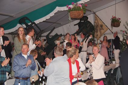 Tolle Stimmung im Festzelt Tolle Stimmung im Festzelt